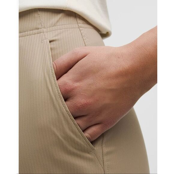 Lululemon Tan Dance Studio Slim Fit HR Flared Pants Size XS New - Picture 2 of 11